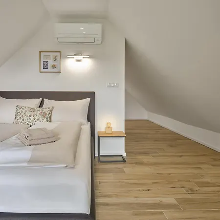 Апартаменты Penthouse Cassiopeia By Aa Homes In Out Тауплиц