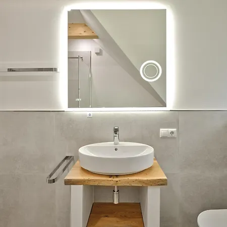Penthouse Cassiopeia By Aa Homes In Out