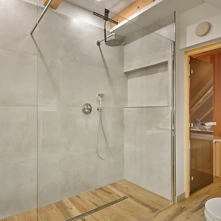 Penthouse Cassiopeia By Aa Homes In Out 公寓