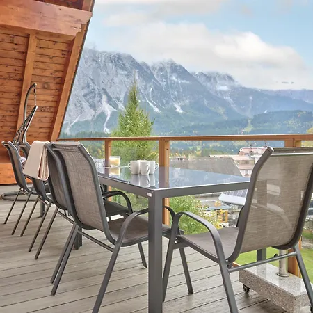 Penthouse Cassiopeia By Aa Homes In Out 公寓